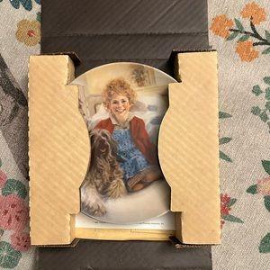 "Annie and Sandy"  Annie Collector's Plate Series